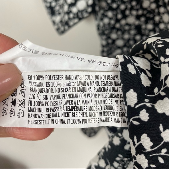 English Factory Floral Puff Sleeve Peplum Top M - Picture 5 of 5